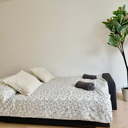 Stylish Schonbrunn Apartments With Free Parking Wenen Buitenkant foto