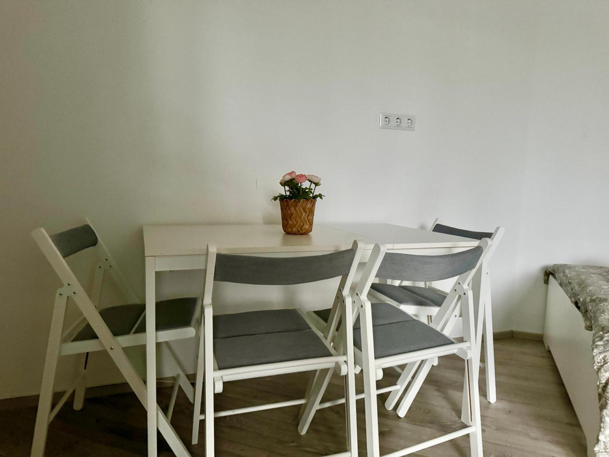 Stylish Schonbrunn Apartments With Free Parking Wenen Buitenkant foto