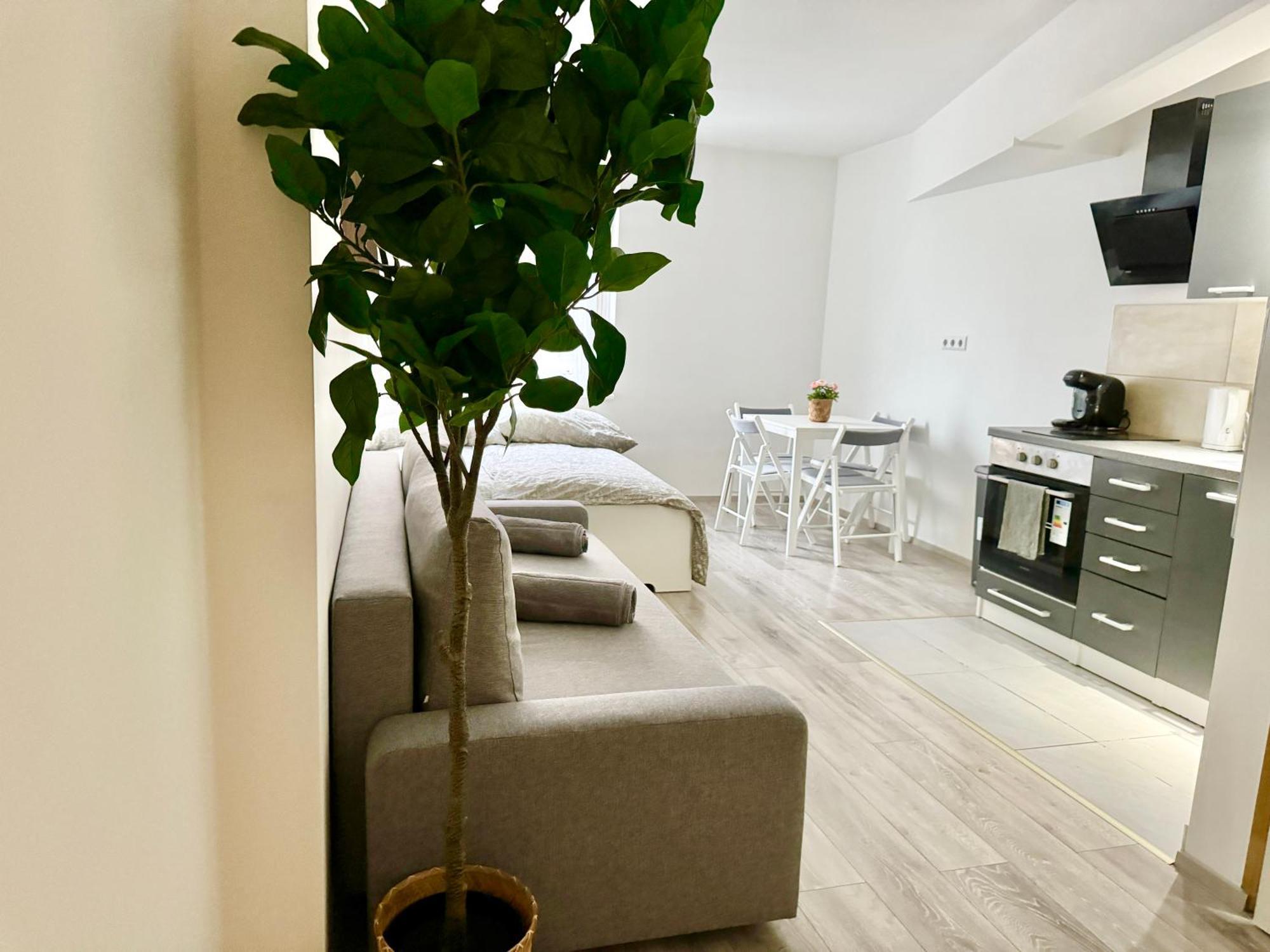 Stylish Schonbrunn Apartments With Free Parking Wenen Buitenkant foto