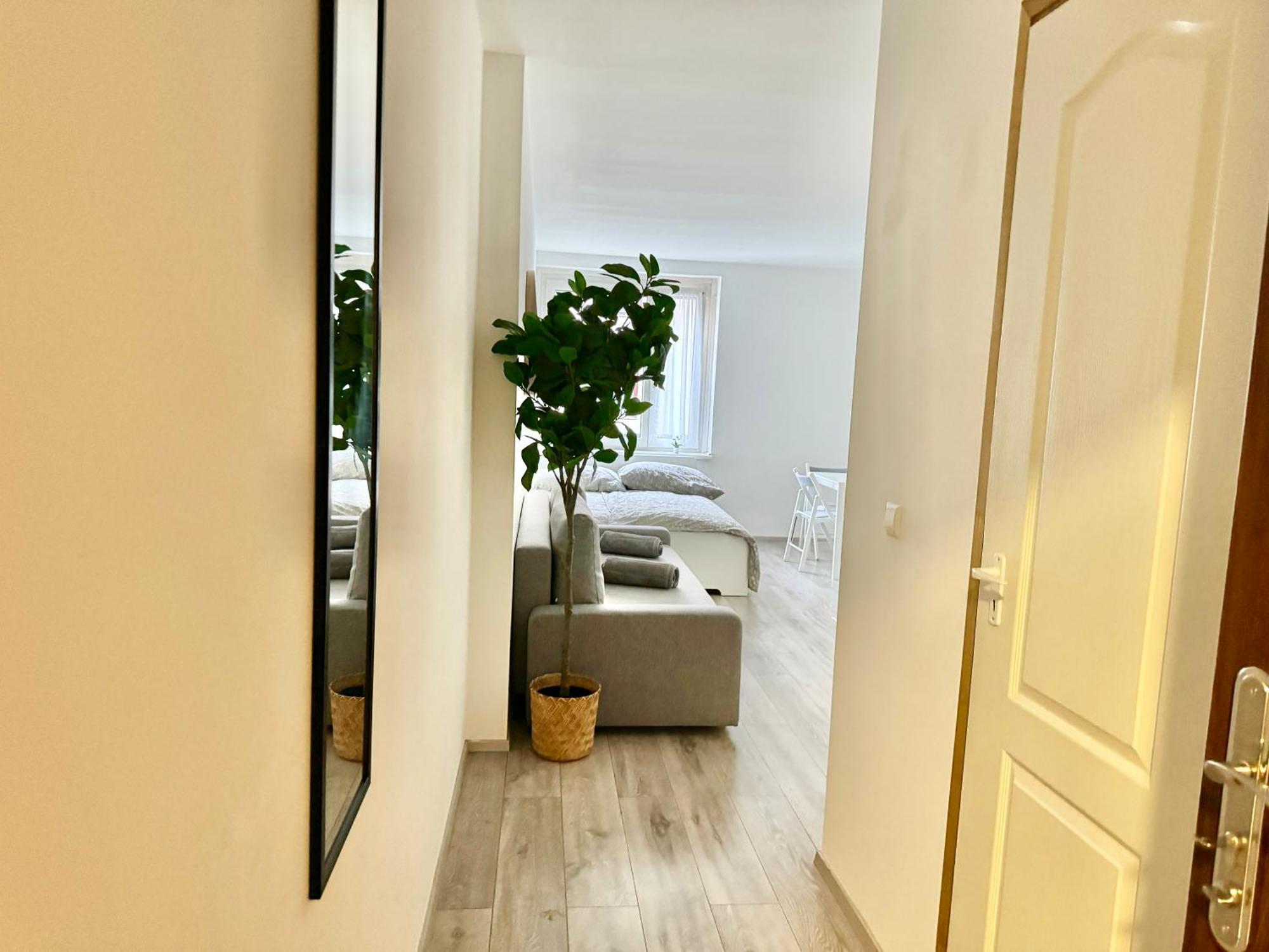 Stylish Schonbrunn Apartments With Free Parking Wenen Buitenkant foto